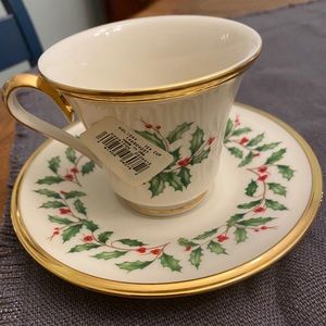 Eight Lenox Holiday Cups and Saucers